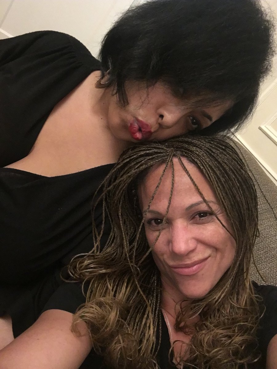 MHarrisPerry's tweet photo. And the hooch @SherriWrites made should not be legal. When I drank it I told irrational lies. I swore that my friends did not graduate from college when they absolutely did! #thatDrankAintRight #mhp2017 https://t.co/3MVCecUWLK