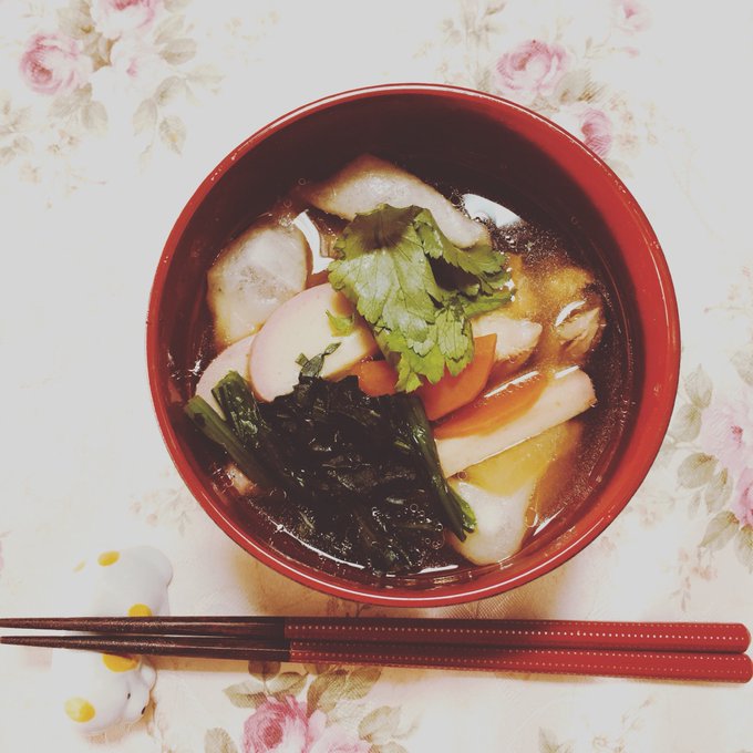 お雑煮と初詣キメたら引きこもって原稿します 