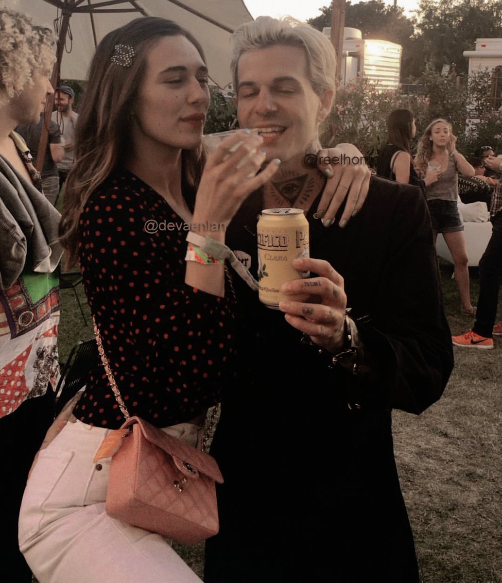 reelhonte's tweet image. 3112; 18 years ago born a little angel, I didn't know at the time that the reason for my existence had came to the world. Life isn't pretty, we all get a little wrecked sometimes. You know, through all the hard times I'm on your side.