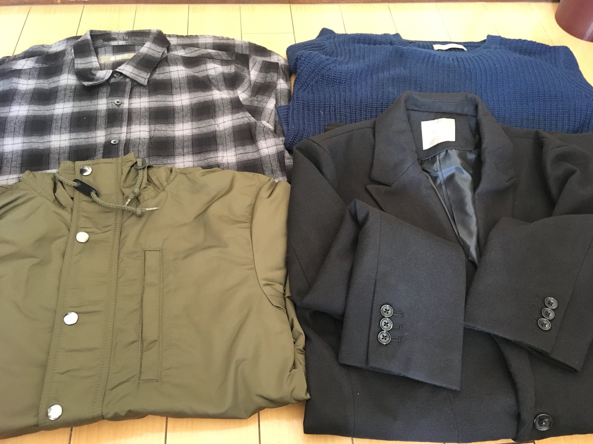 いろはす 貧脚詐欺ダメ絶対 ナノユニバース福袋のメンズ パターン2 はこんな感じ T Co Ldh4nu2i1l Twitter