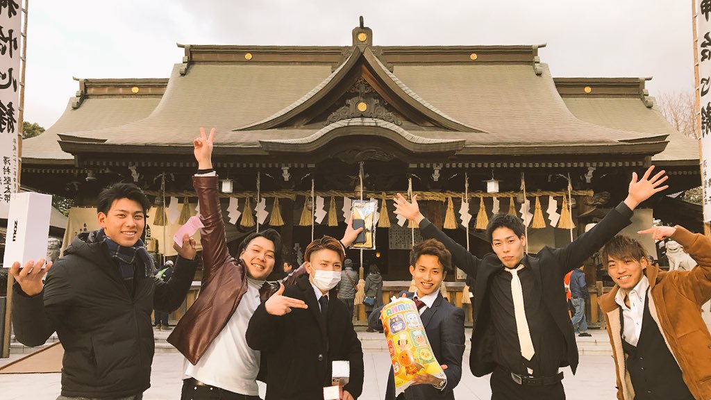 eternal_tm31's tweet photo. 明けましてお��でとうございます🎉

SAND・Eternal COUNT DOWN PARTYで年越ししていただいた全ての方々、
本当にありがとうございました！

皆様のおかげで過去最高のパーティーになったと思います😊

2018年も突っ走って行くのでよろしくお願いします🙇

NEXT🔥🔥🔥
北九州成人祭 After Party 2018 https://t.co/XtNT91BXxA