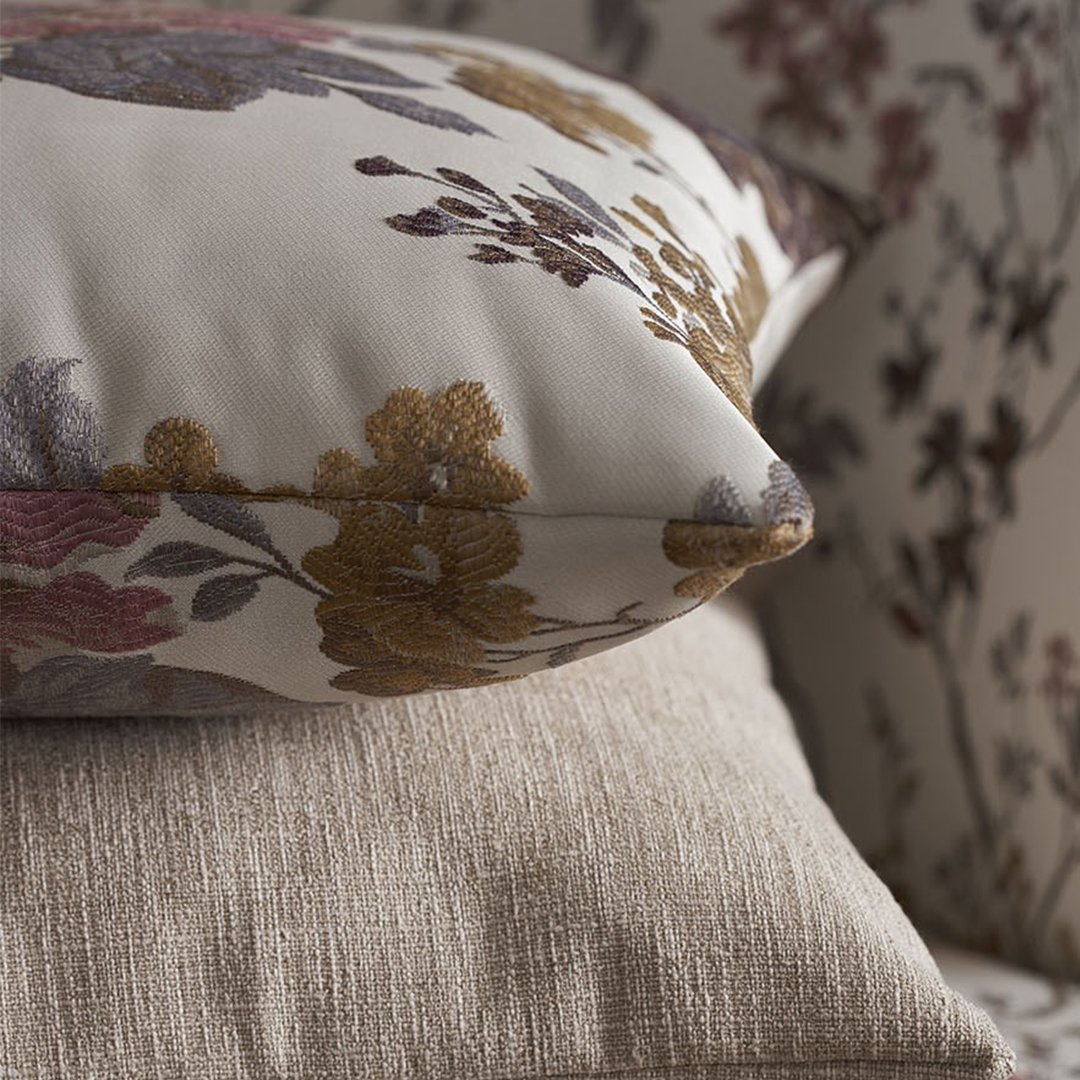 DDecorDiaries's tweet photo. Top 3 International Jacquard Designs for your home this season
read more @ https://t.co/DsnpmI7b6Q
#DDecor #LiveBeautiful #Jacquard #Designs #Blog #Florals #Geometrics #Damasks https://t.co/mhx9sSv30l