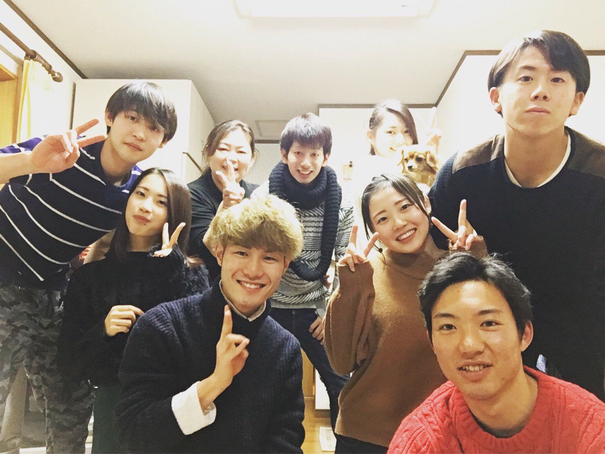 6262Kina's tweet photo. 新年明けまして
今年もよろしくお願いします^ - ^
20日ファミリーやな

るな、まりあ
おらんから2枚目はクリスマスで https://t.co/GuaUi0lNPE