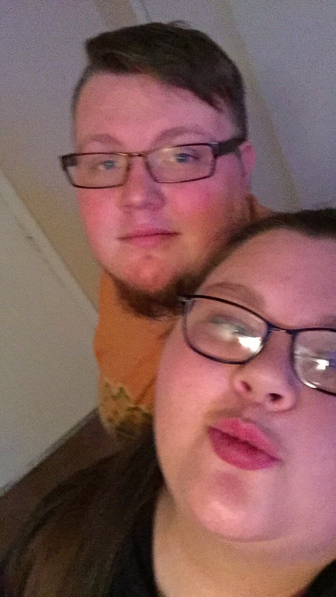 PotatoSlamb's tweet photo. I’m actual garbage but I wouldn’t want to spend 2018 with anyone else by my side. Happy new year everyone https://t.co/iVPTxwYKYa