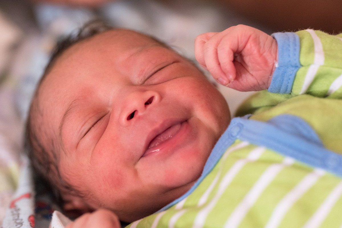 fijitimes's tweet photo. Say a Big #FijiBula to Vilisi Ciri Sovocala, Fiji's first 2018 baby -
born at 1.44am and weighed 3.3kg. https://t.co/NuV0PtRujQ #FijiNews #NewYearBaby https://t.co/7Is6Ukwscf