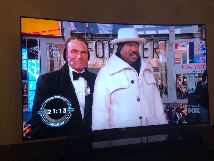 kbeadlejuice's tweet image. Who wore it better? #nye