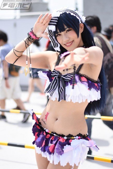 露出　コスプレ   / X