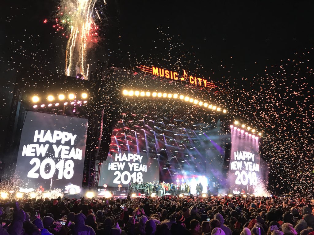 visitmusiccity's tweet photo. Happy New Year from Nashville! We can’t wait to see what excitement 2018 will bring to Music City. #NashvilleNYE https://t.co/d82oq4eAYP