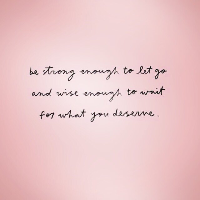 saman_shafiq7's tweet photo. New Year Mantra! 🙌🏻
#themakeuppouch #newyear #newyearseve #newyearmantra #mondaymotivation #mondaymood #mondayvibes #mondays #mondaymantra #makeupblog #beautyblog #pakistanibloggers #pakistaniblog #positivevibes #positivequotes #positivity #letgo #confidence #fears #patience https://t.co/PBfZ2kBhcn