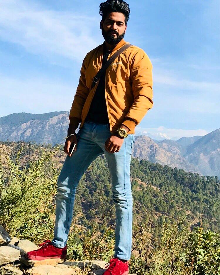 RahulBhagel3's tweet photo. Nainital. #rbmodal #beardbaba https://t.co/13NWSP3HxI