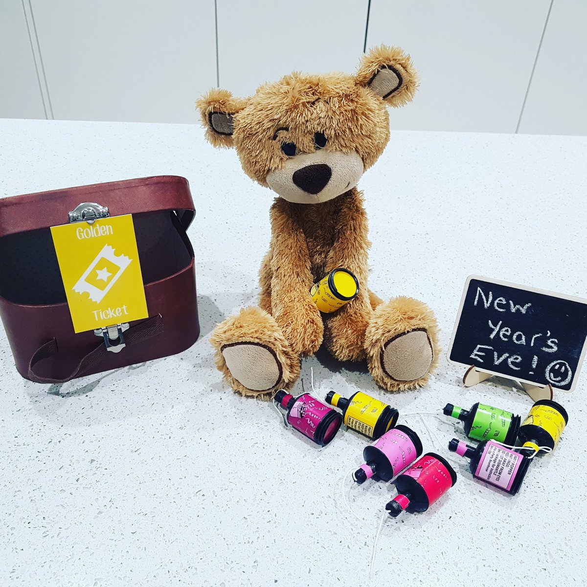 New year's eve done and dusted! Welcome 2018...#holibobbear is looking forward to a tonne more #adventures #newyearseve #family #fun #love #2018