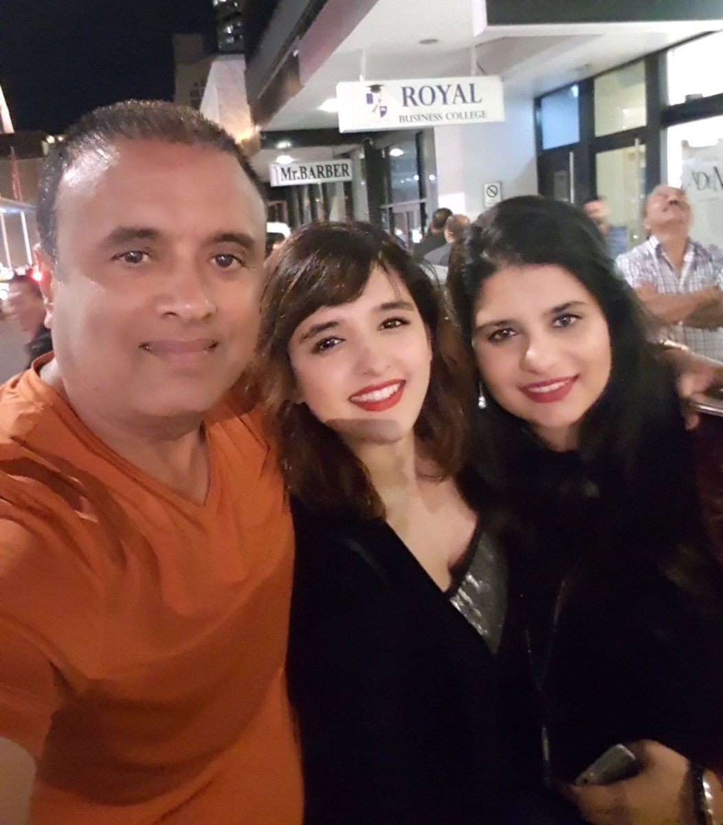 ShirleySetia's tweet photo. 2018: To dreams, hope, experiences and an abundance of joy!! Wishing you all a very happyy new year ♥️✨⭐️❄️ https://t.co/s58HfwnoZp