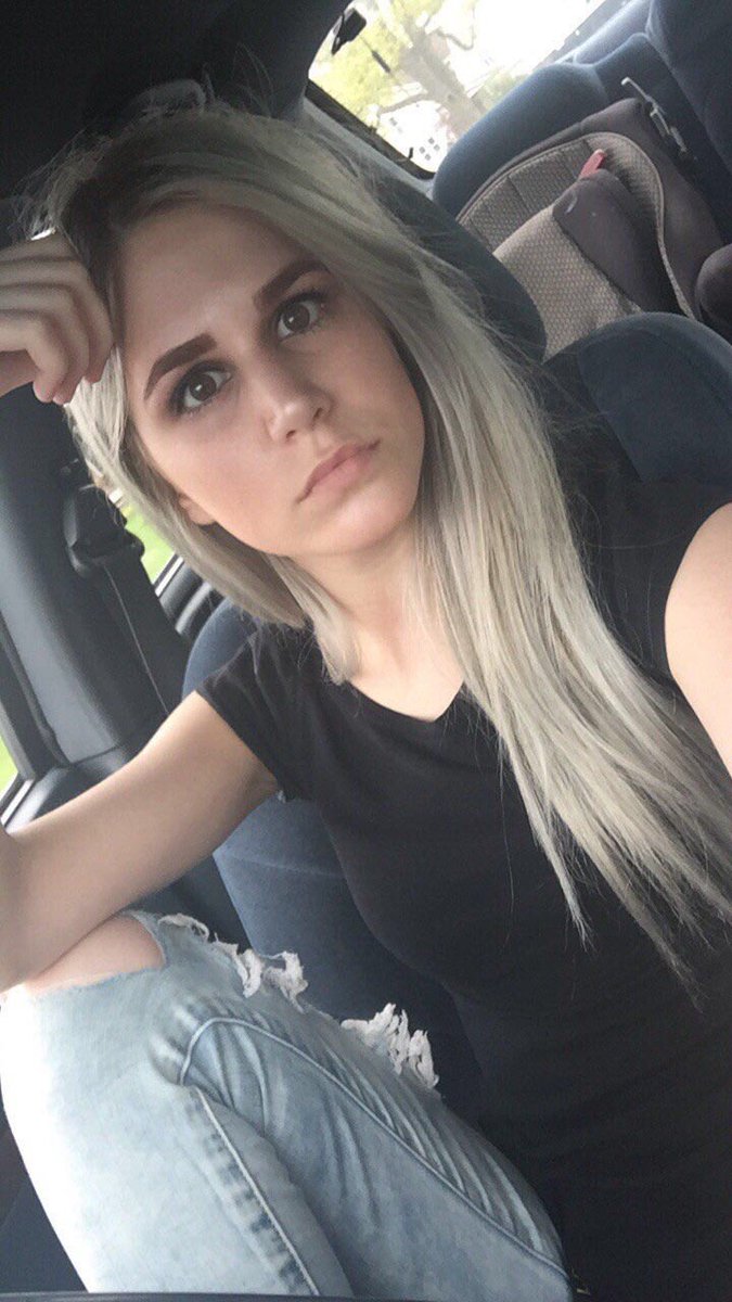 kltobes's tweet photo. Throwing it back to summer bc I miss the silver locks #feelingmaself https://t.co/suMmnjpNpc
