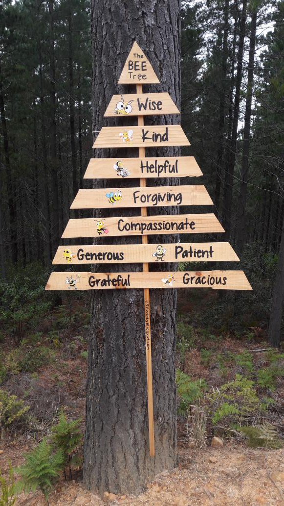 CreateAStirSA's tweet photo. Saw this on my run this morning...wise words for 2018 #TheBeeTree https://t.co/sKRYnTsb0C