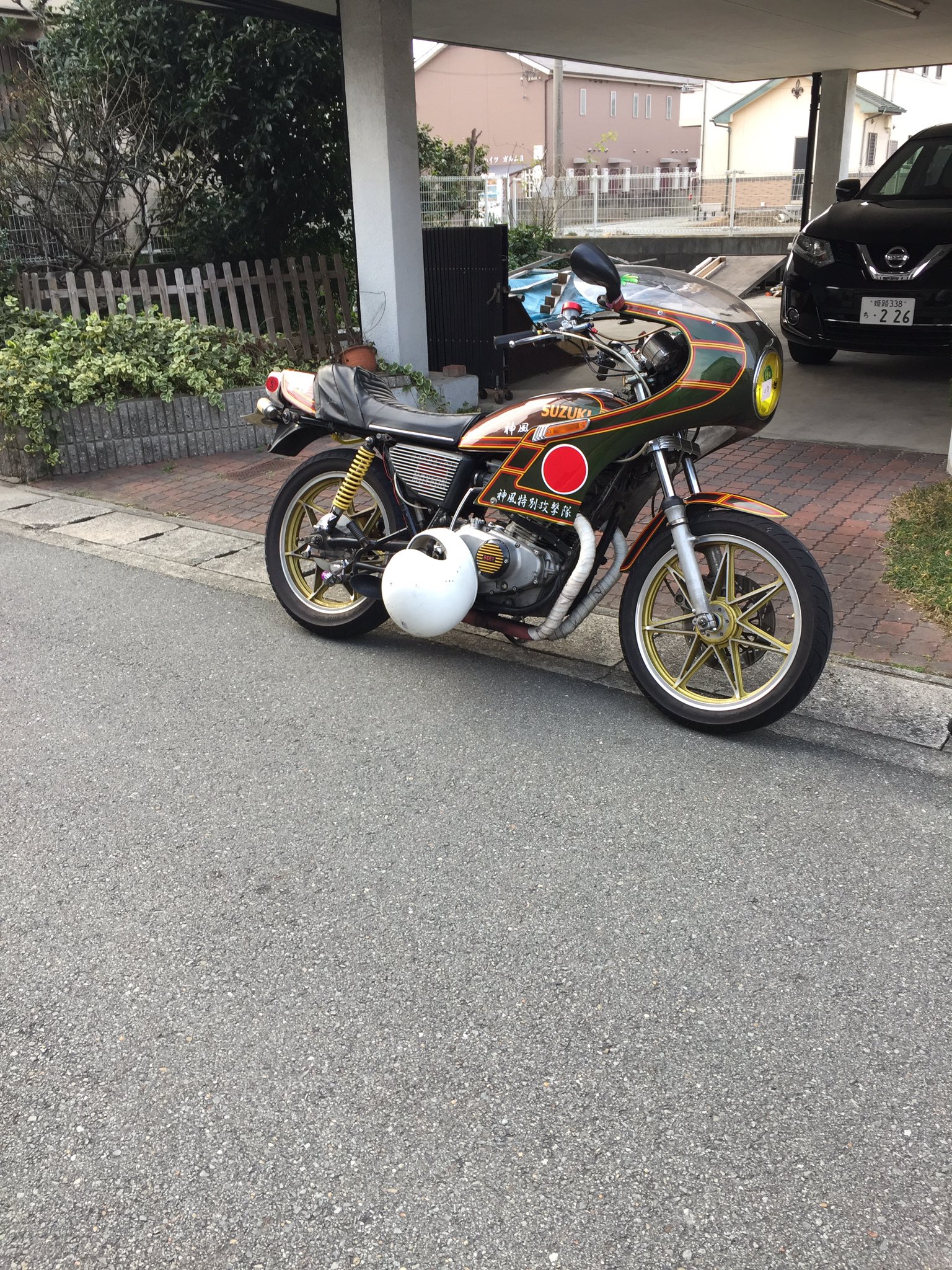 タツキんグッ 零戦 18年になったしバイク好きがrtとフォローしてくれる 旧車 零戦仕様 特攻一番機 神風 桜花の如く散れ Gs450 む ぶおん 姫路二輪盛り上げ隊 街道スタイル