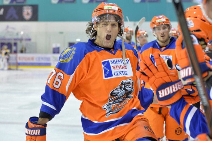 SteelerFayy's tweet photo. @suzibee1982 @steelershockey @FrozenSteelMNL @Simmsey #LeviNelson 🧡 https://t.co/QC1ey8Bn6x