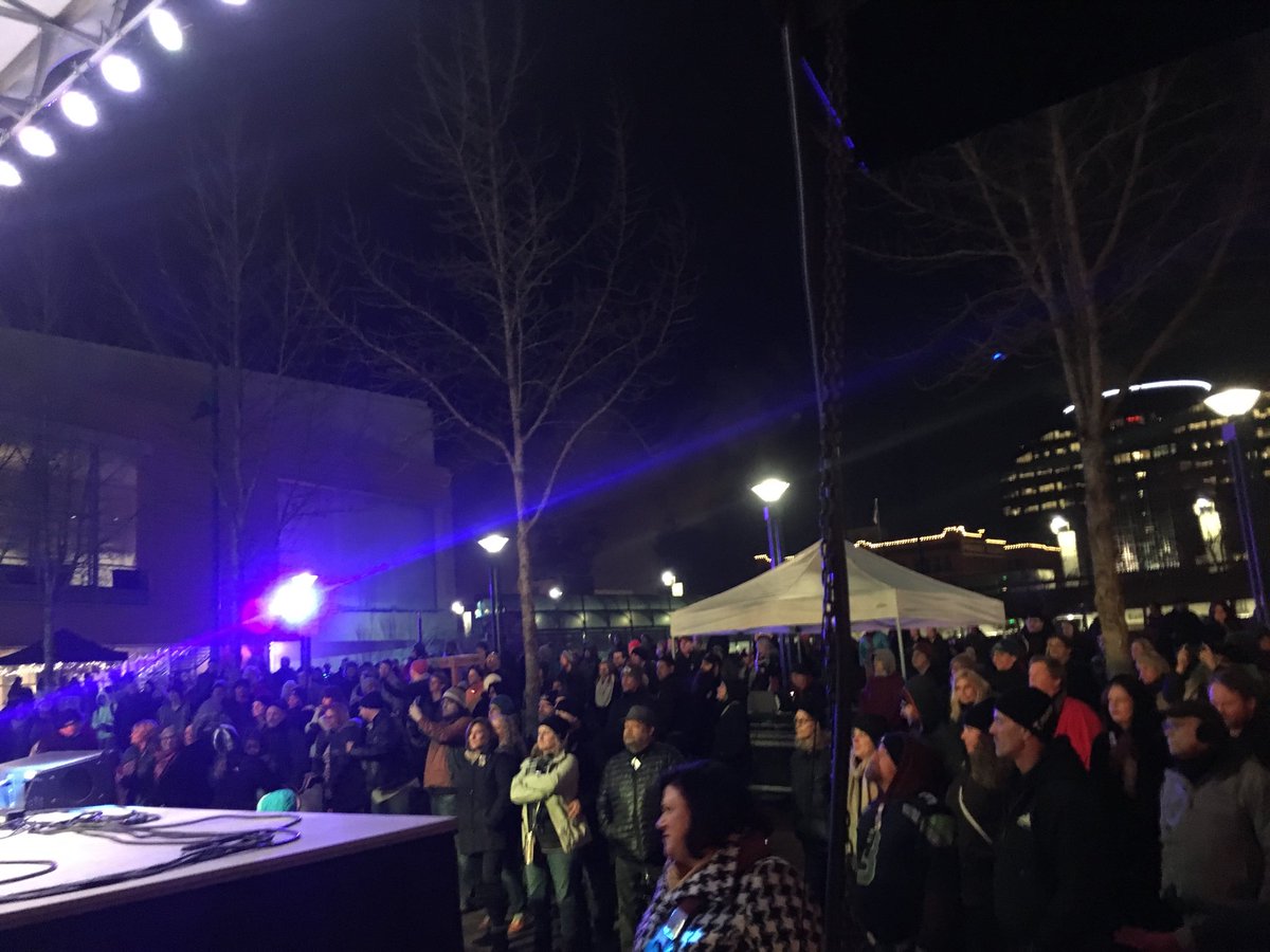 rtmarriott's tweet photo. Crowd getting ready for midnight finale! Fire and ice and music! #firstnighttacoma https://t.co/5trfoEaha7