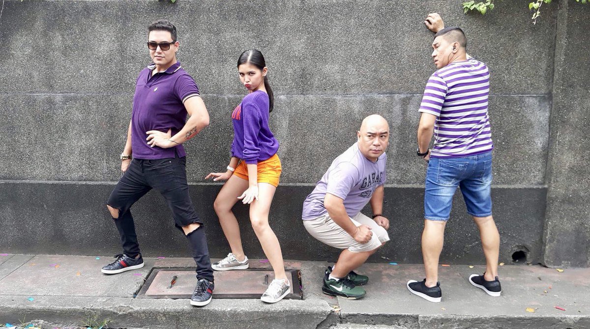 Ang swerte ko lang na nakakasama ko sila araw-araw. Hay, mga mahal kong kuya! Namiss ko kayo sobra sobra!