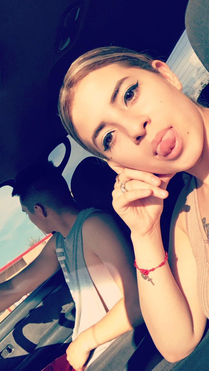 kbeba95's tweet photo. @prettyboi_jc My Lil Fam ❤️🎆
We Love You bebe 💋❣️#2018blessingscomingourway💯🙏🏼 https://t.co/tIiliXdQfh