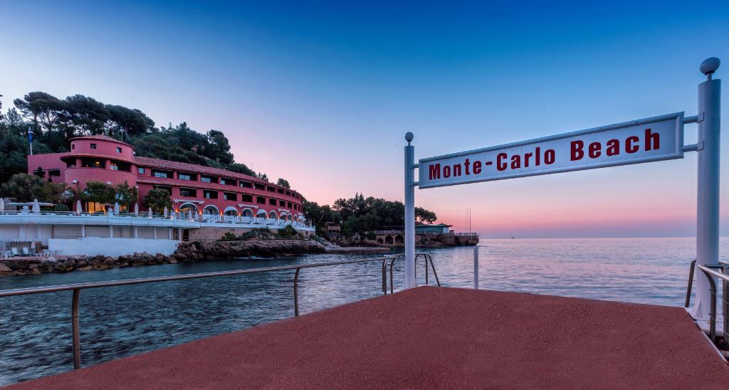 Monte-Carlo Beach tweet media