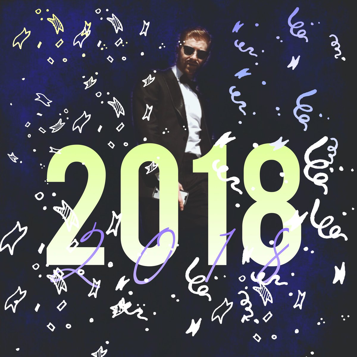 alexsanderfans's tweet photo. Happy New Year!🎉 https://t.co/6rCOT8U8R6