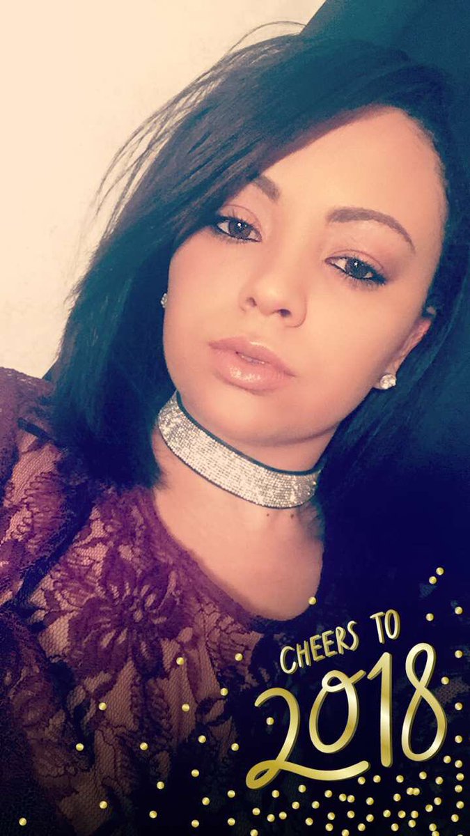 _NatalieNicolee's tweet photo. Happy New Years 😋 https://t.co/d8ZGygsC3O