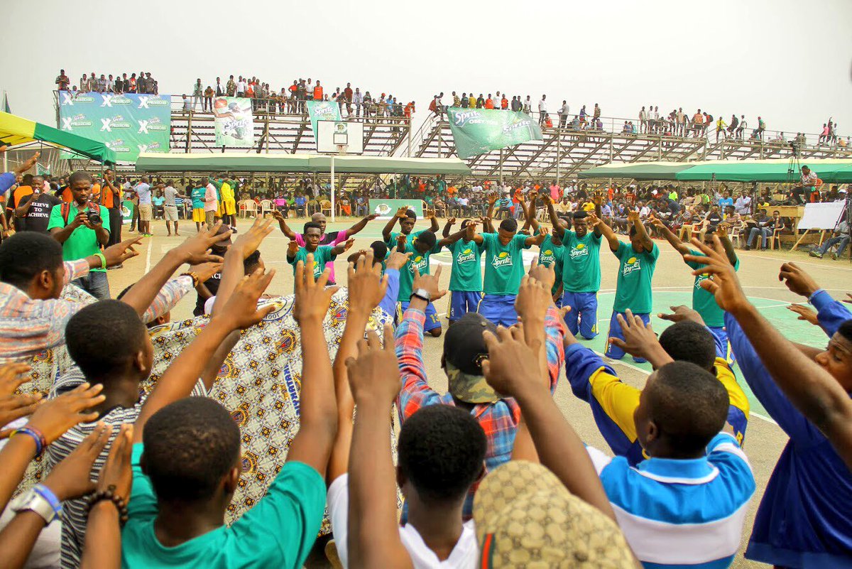 mobafraternity's tweet photo. 3 more days to #SpriteBall17
OpokuWareSchool chants Imanus before their semi-final game at #SpriteBall10 https://t.co/pmfbODaS2q #mobasecupdates