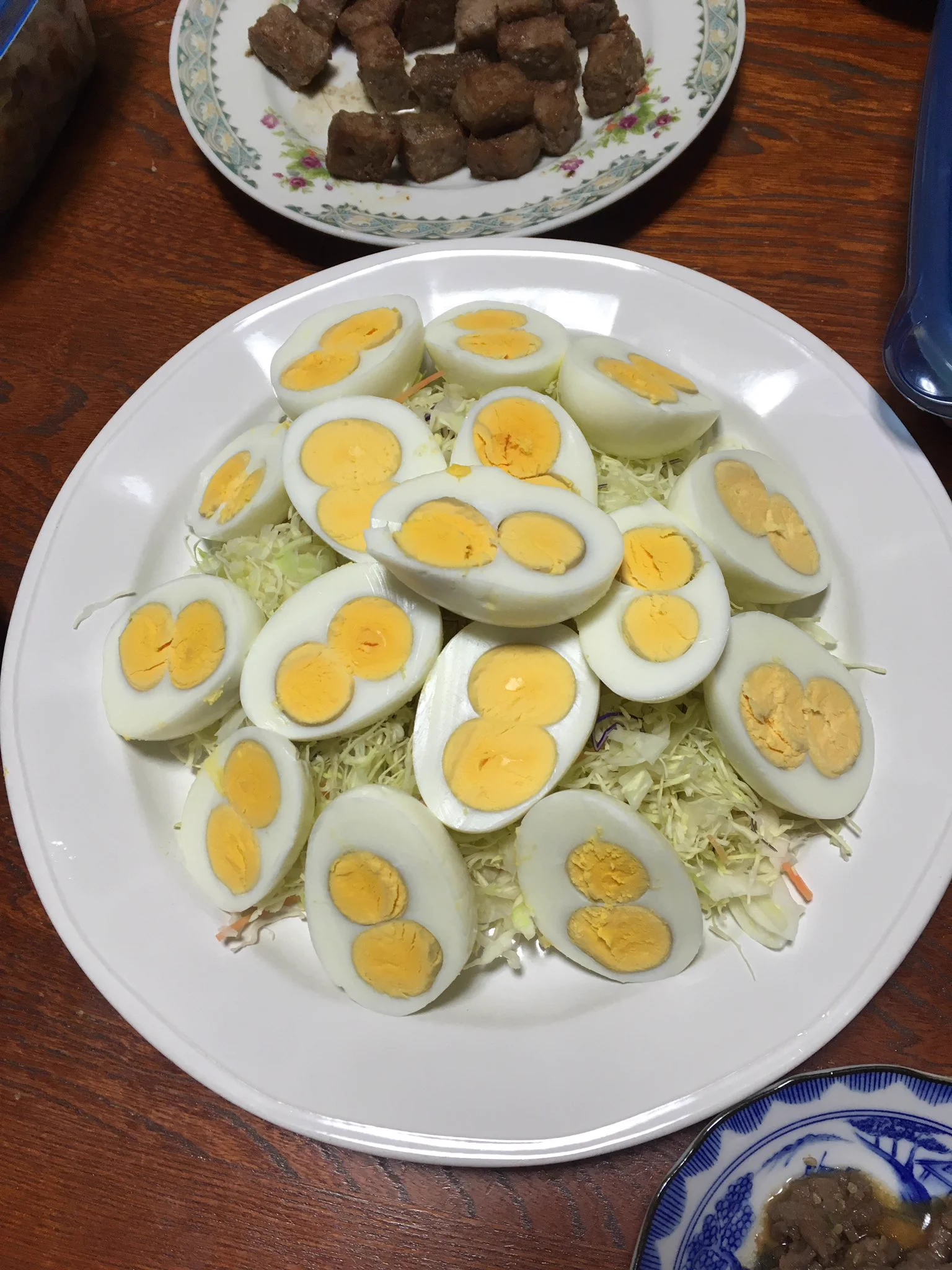 確率は果たしてどれくらい？ゆで卵8個全て双子だった件ｗｗｗ