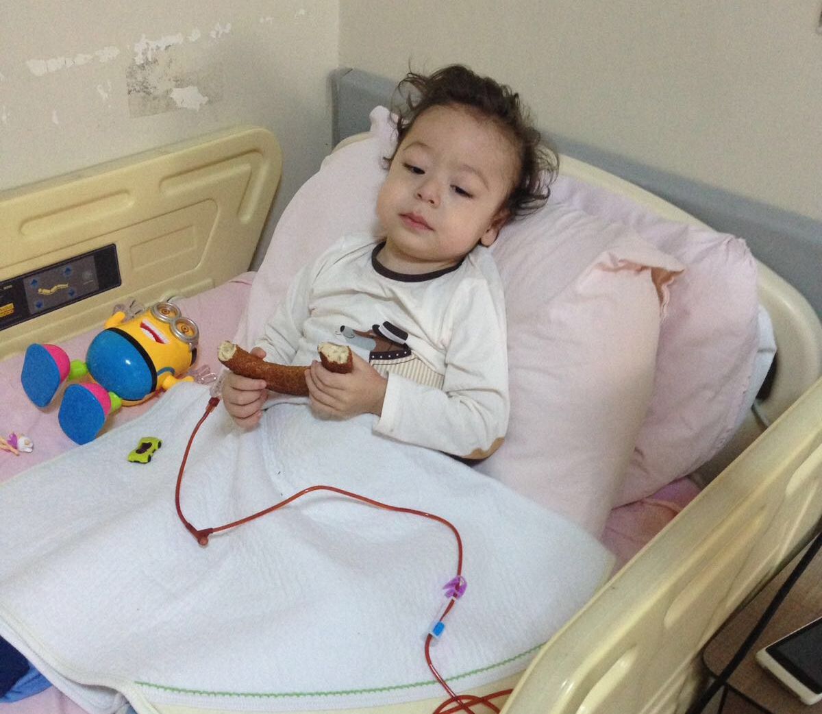 Şu anda BU TWEETİ gördüyseniz 
RT yapabilir misiniz Lütfen!
 
Lösemi Hastası Minik Affan İlik Bekliyor 

Yapmanız Gereken Kızılay Kan Merkezlerine 3 Tüp Kan Vermek