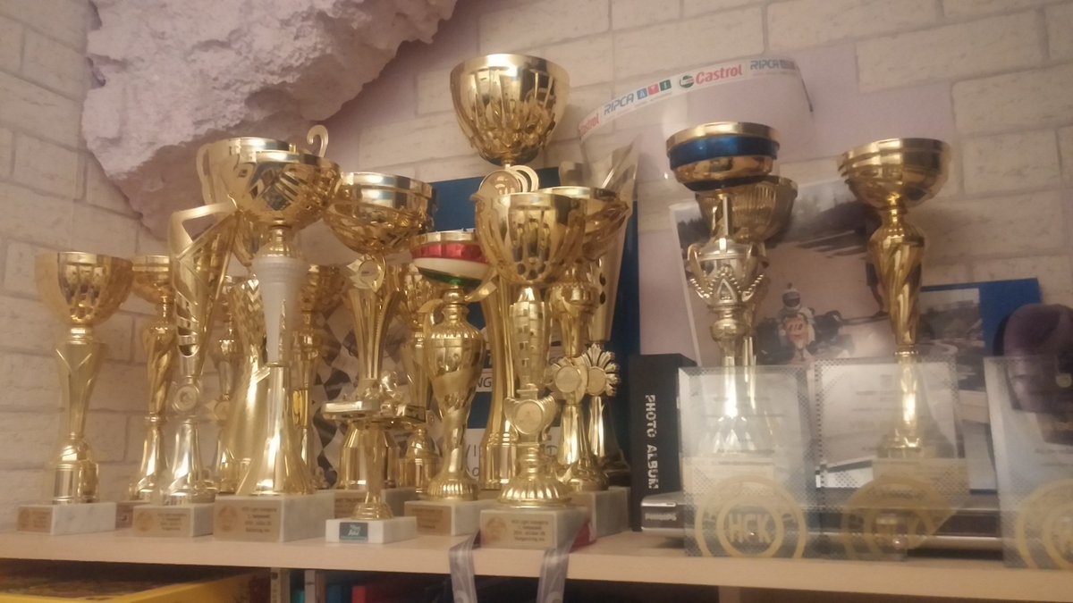 Benedek Vida tweet media