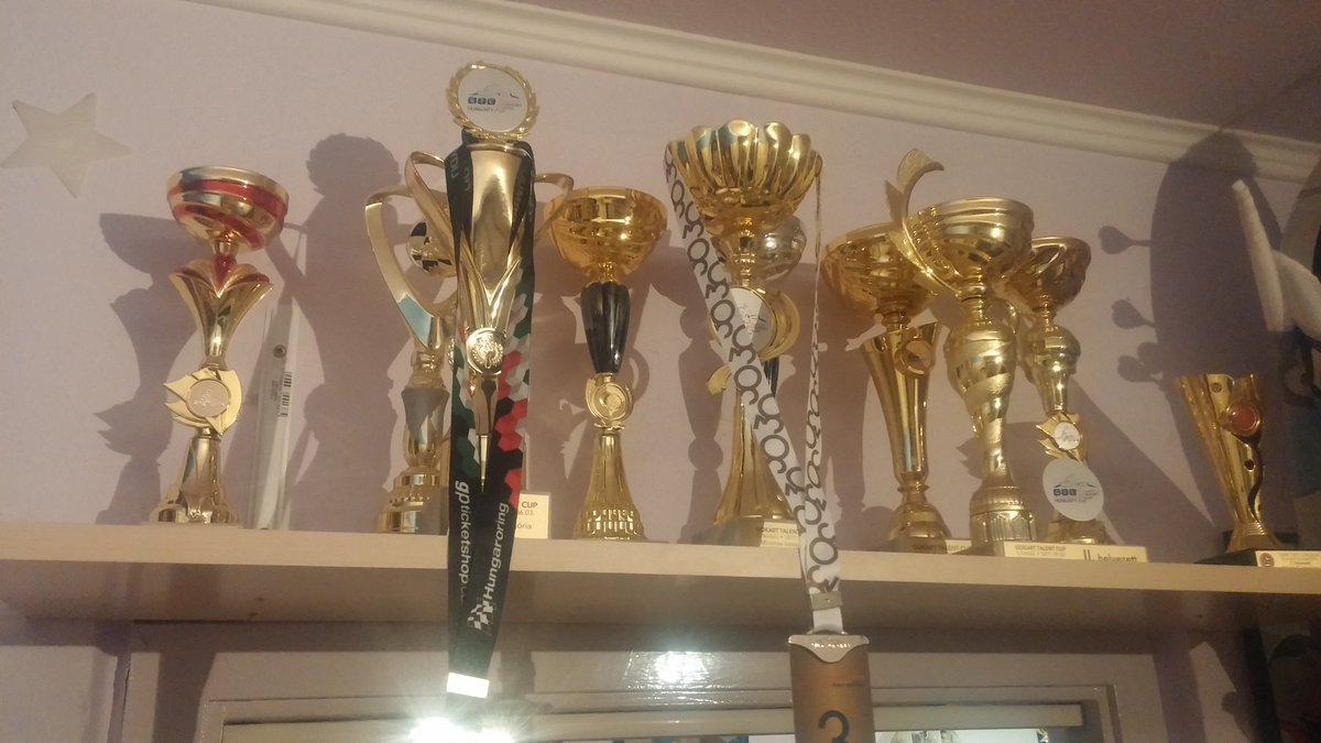 Benedek Vida tweet media