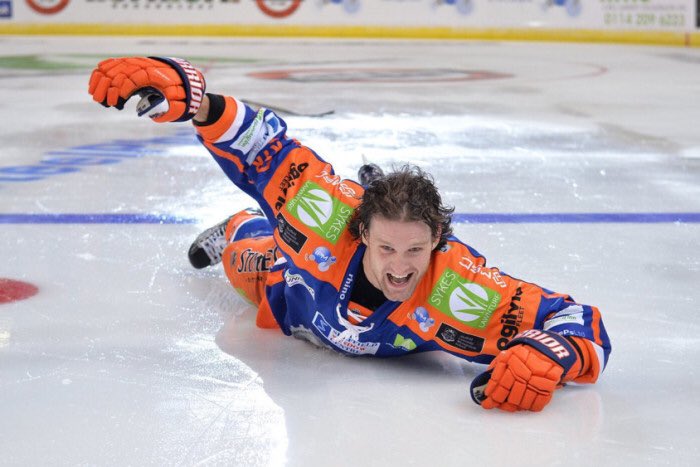 suzibee1982's tweet photo. Since storm like following our every move how about we fill their feed with this guy 😂 #levinelson #realhockeyplayer 💯🍊🏒 @steelershockey @FrozenSteelMNL @Simmsey https://t.co/BhxEAZ1qPv