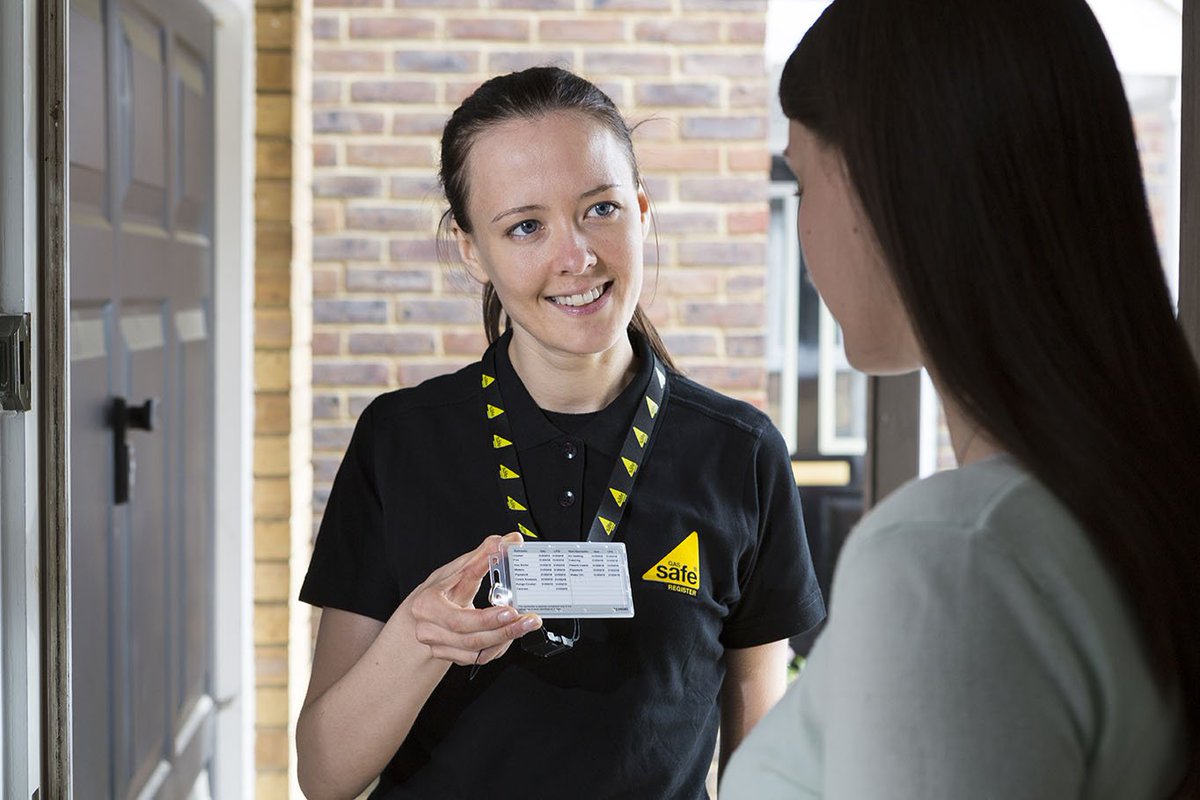 GasSafeRegister's tweet photo. Happy New Year from everyone at Gas Safe Register! Get the new year off to a good start by having an annual safety check from a registered engineer. https://t.co/9XZu7q9xKP https://t.co/OI067XeaV1