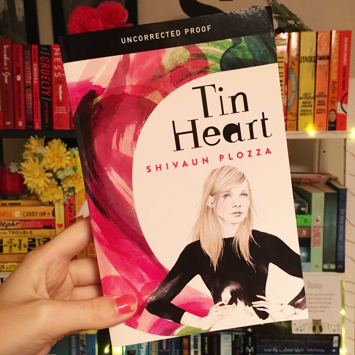 TheYARoom_MELB's tweet photo. GIVEAWAY! 🎉 Follow + RT to win an ARC of TIN HEART by Shivaun Plozza! ✨📚 Open international, ends January 8 💕

To celebrate the new year and Shivaun’s phenomenal upcoming release, we want to share the #LoveOzYA love! We both absolutely adore this novel ❤️ Good luck! 📖 https://t.co/UdkH9GMHEg