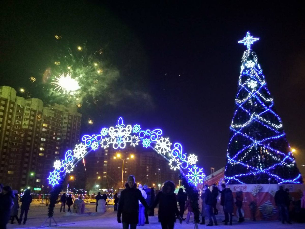 Ne_Kapranos's tweet photo. Happy new year @JAYJAYJOHANSON! Have a nice time!;-) :-) https://t.co/fGrkFdG5OC