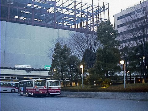 三日画師 新百合丘opa 新百合ヶ丘ビブレ 現イオン新百合ヶ丘店 アコルデ新百合ヶ丘の建築が始まった頃の小田急線新百合ヶ丘駅 1996年12月31日撮影