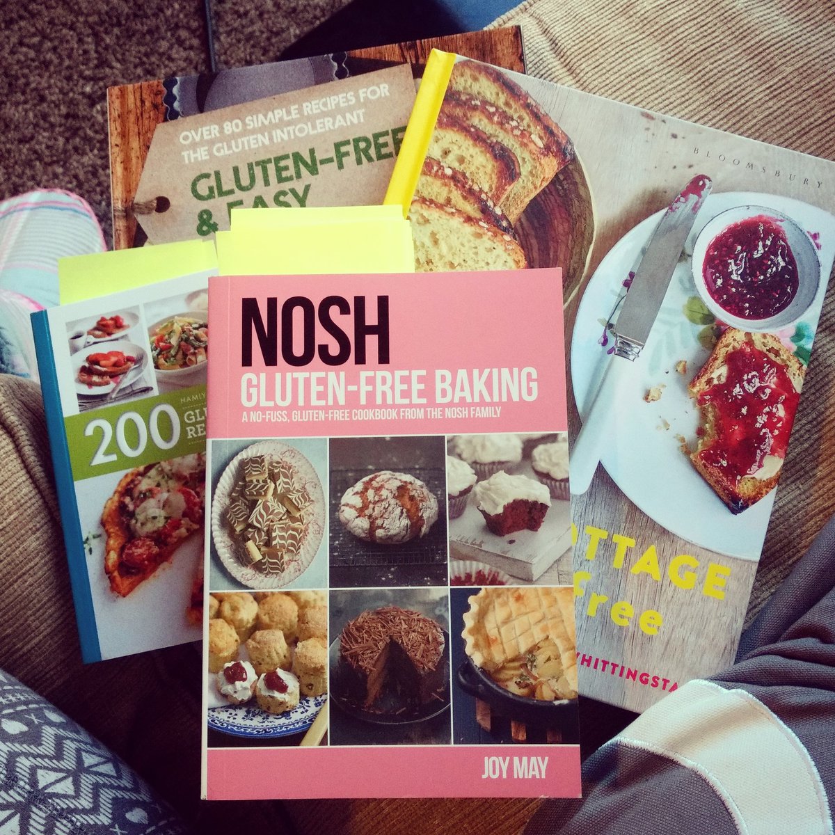 glutenfreemoose's tweet photo. Lots of cooking and baking inspiration for 2018 🍴 Post-it-noting the recipes that catch my eye 👀 #glutenfree @Noshbooks https://t.co/s5eEz0PR6V
