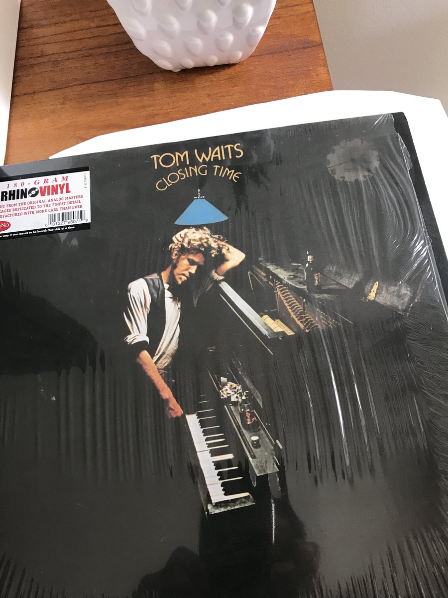 Primer disco del año me hace acordar a <a href="/pstrozza/">Pablo Strozza</a> (aunque se que no banca el debut de Tom)