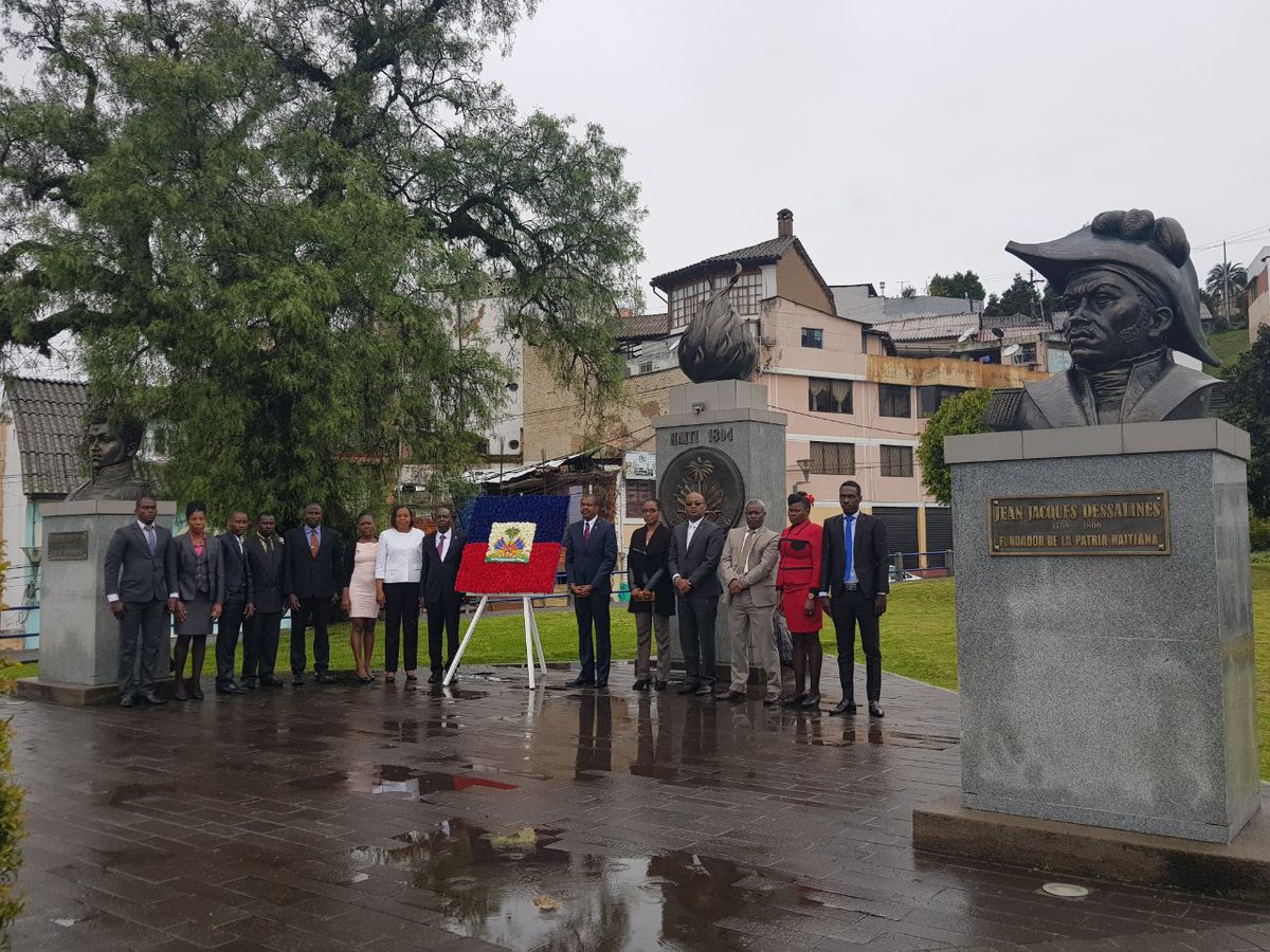Celebrando el día de nuestra 214 años  Independencia. Haití presenté en la historia de América Latina
