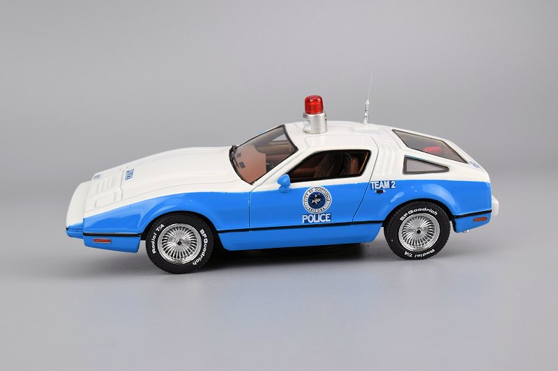 StartModelauto's tweet photo. REVIEW: Automodello 1974 Bricklin SV1 Scottsdale Police https://t.co/o9xJhBWKNu https://t.co/UKkLkL5SC6