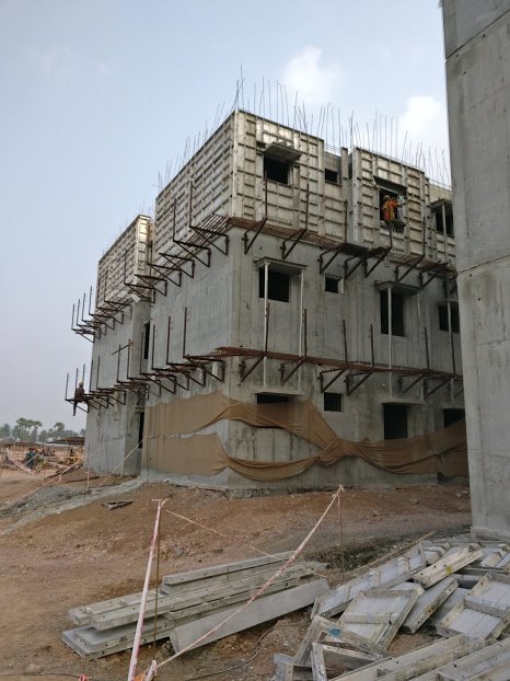 Shuttered lifts method is used in the construction. In this method, walls are formed one story at one time together with the columns. This technique produces a premium finish quality or texture. As construction moves to the next floor, the curing would start for bottom one.