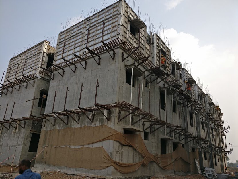 Shuttered lifts method is used in the construction. In this method, walls are formed one story at one time together with the columns. This technique produces a premium finish quality or texture. As construction moves to the next floor, the curing would start for bottom one.