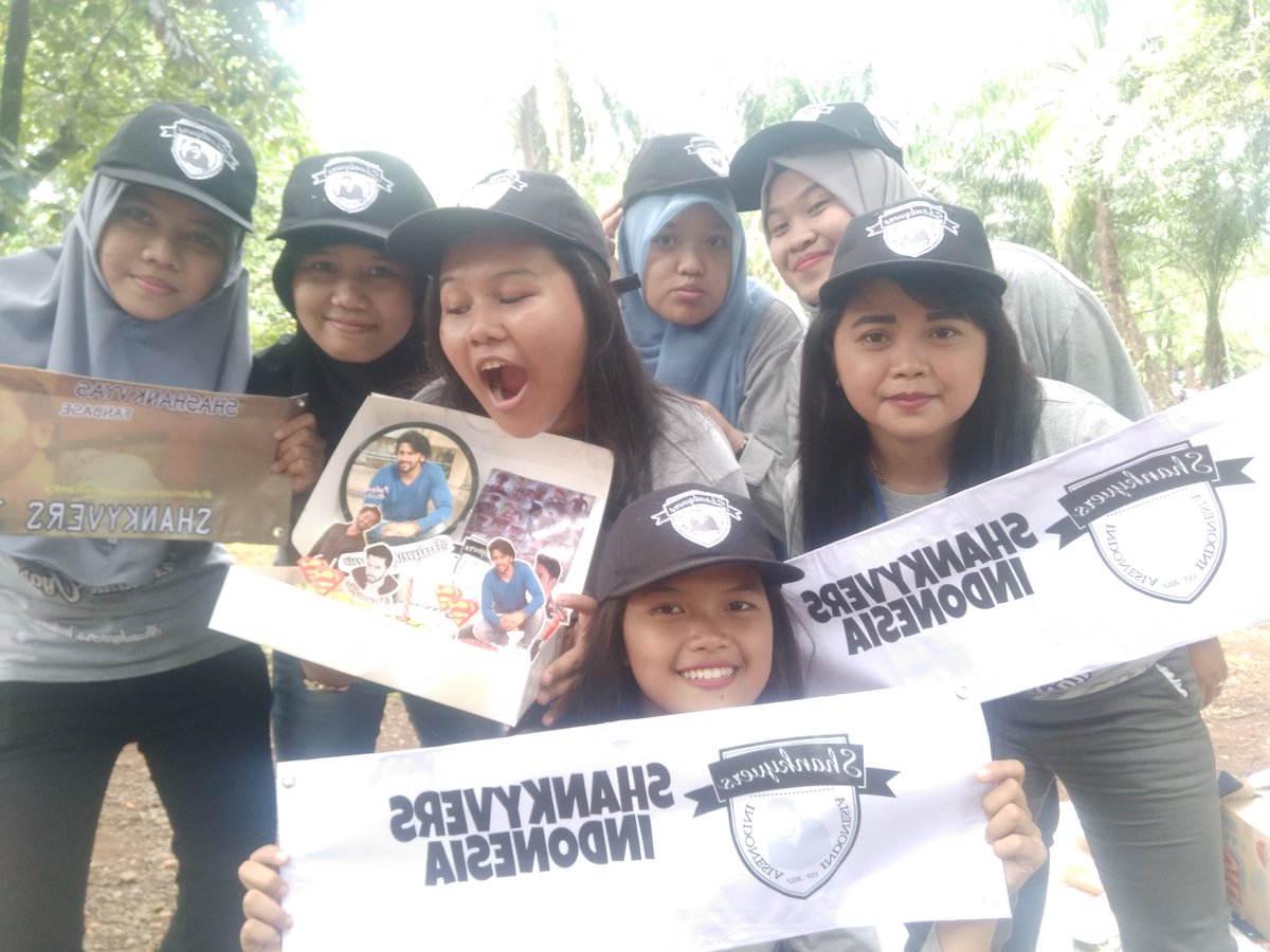 Diahayuu20's tweet photo. @shasha303 say something for shankyversindonesia 😍 https://t.co/PsY7dIrv9S