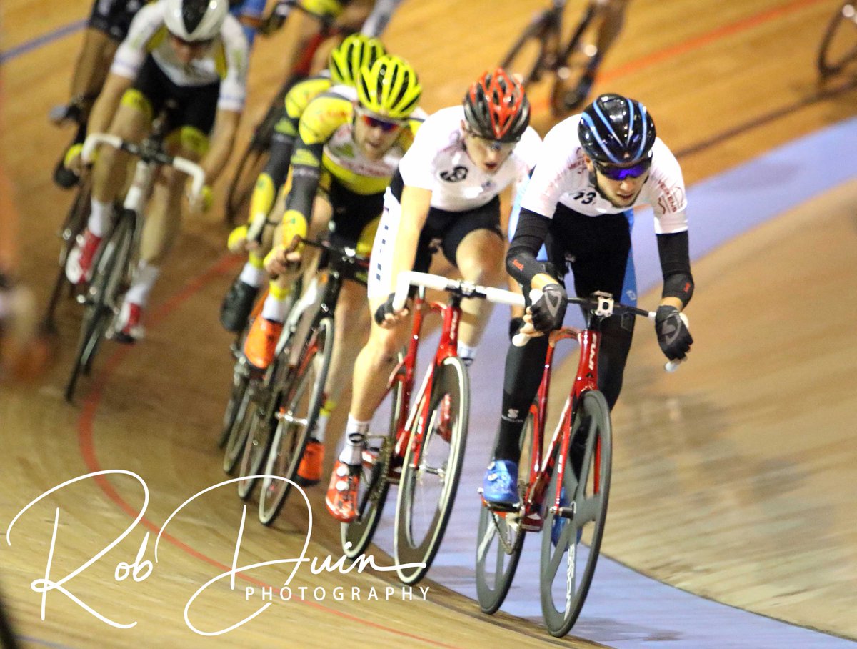 koppelomnium's tweet photo. Wij van @koppelomnium willen U en jou en supporters een heel gezond en gelukkig 2018 toewensen. De dinsdag populaires gaan op 9 januari weer starten en heb je zin ...kom naar @SportpaleisAlkm en neem je vrienden ook mee ....gezellig ! https://t.co/bhcr4WpLMD