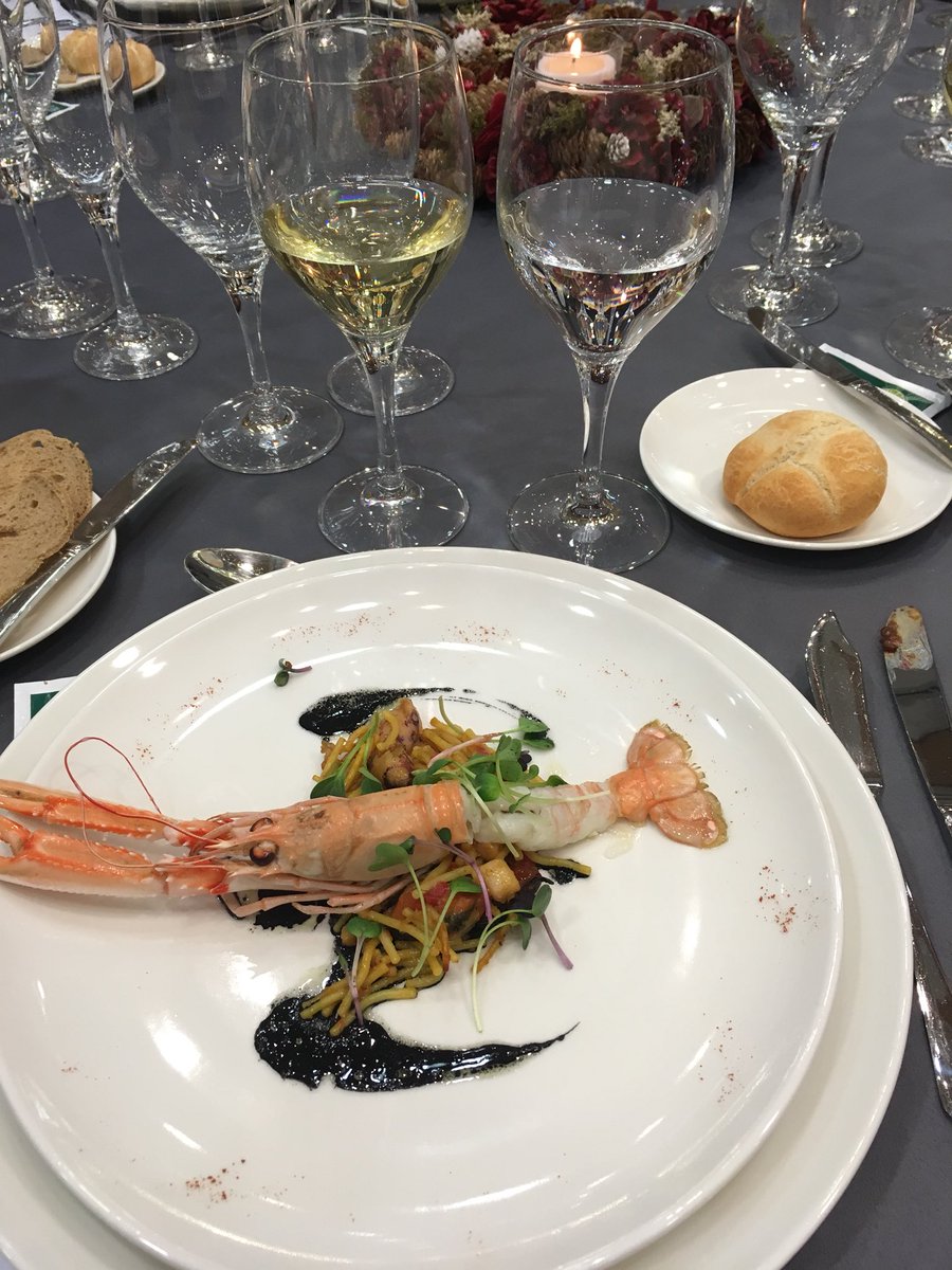 CNereaC's tweet photo. A esto le llamo yo acabar y empezar el año con buen sabor de boca #HotelActeónValencia @sercotelhoteles https://t.co/aqfkeUmxDY