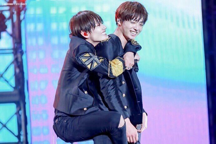 bts_love_1260's tweet photo. 初タグ😍

♥)00line
♥)ググテテよりののALLぺん🐰🦁
♥)ﾌｫﾛﾊﾞ率1200%😝
♥)まだ全然詳しくないのでもっとこの7        
       人の事知れたらなと思います✌️

#BTS好きな人と猛烈に絡みたいのでこれを見た人はRTしてください 
#armyさんと猛烈に絡みたいのでRTしてくれた方フォローします https://t.co/BPdHdpQvrR