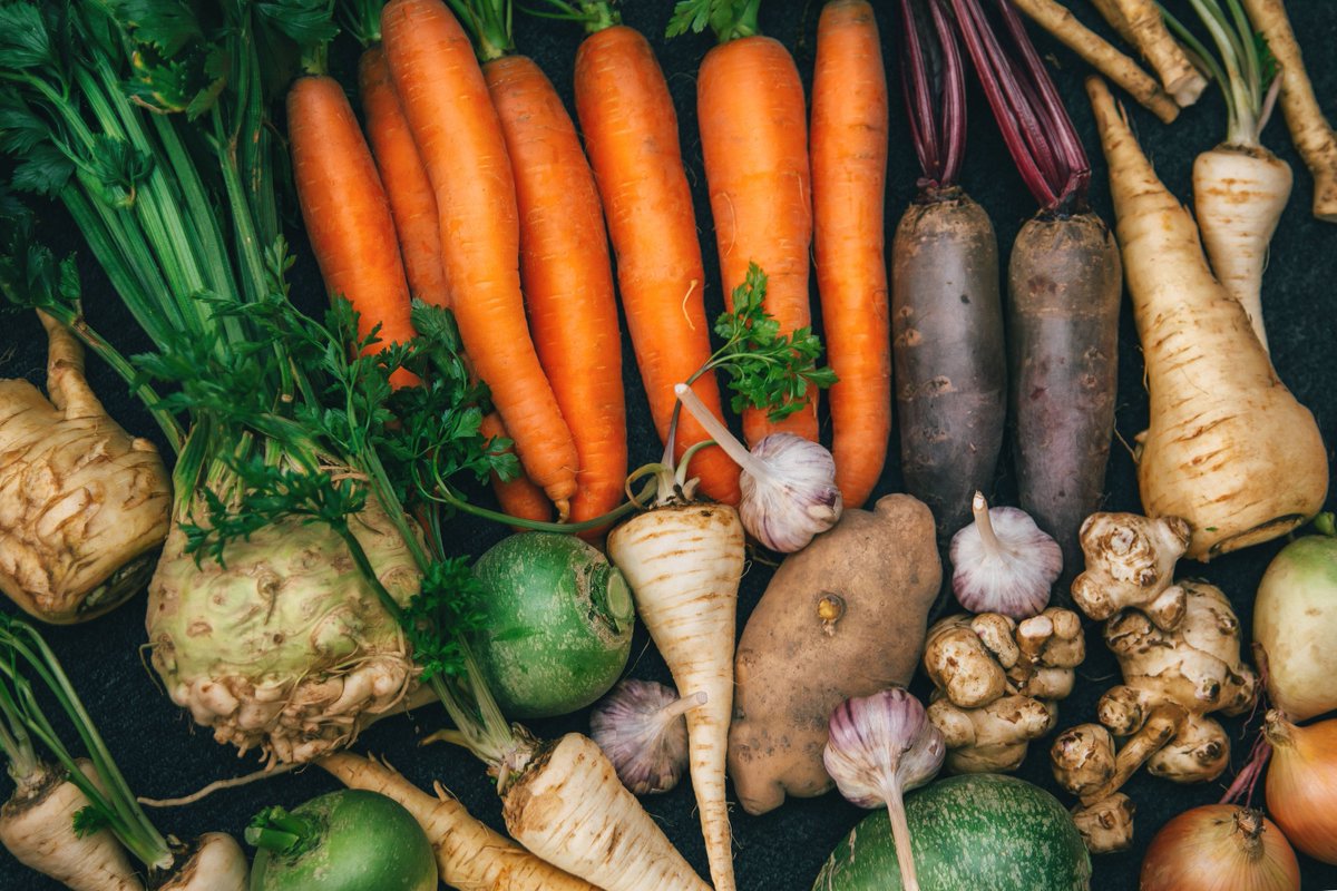 FAOKnowledge's tweet photo. Happy New Year!

Make #NotWasting food your new year’s resolution https://t.co/4bn2rW5Mb7 #foodwaste #ZeroHunger https://t.co/prA4SCSCAh