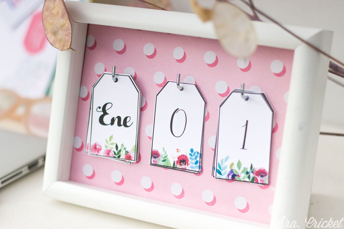 ¡Año nuevo!.. calendario nuevo. Pero esta vez os regalo un #calendarioperpetuo con #imprimibles #gratis. ow.ly/8JQa30hw2IB