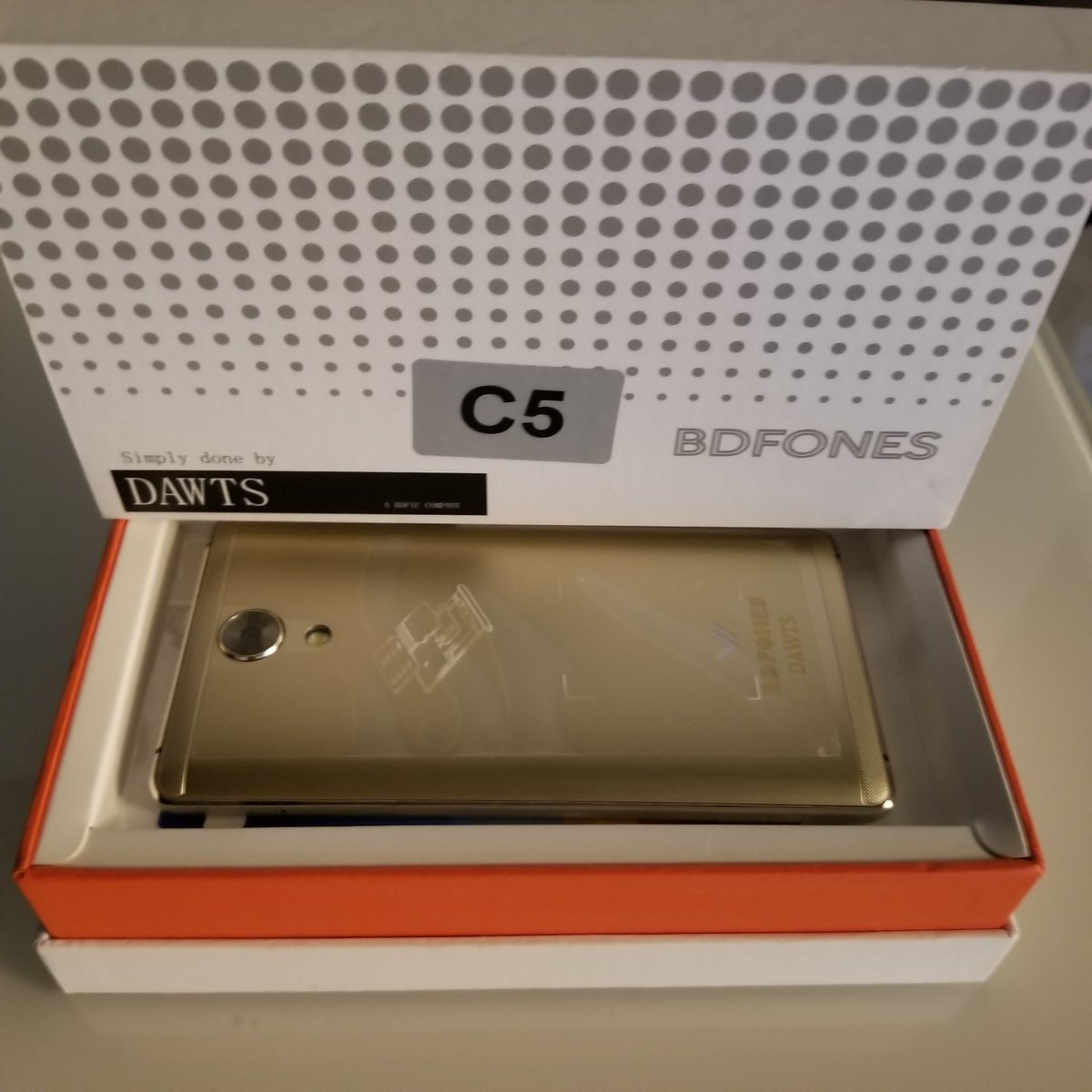 #SeeHow #scared the #peopleAre to #SayTheTruth #whereAS when #ComesToLies they are so #quick #ToBelieve and #quickerStill to #DishOneOut ? HOW ARE YOU FOLKS DOING IN TERMS OF #STUNGBYTAXCUT ? SO, YOUR CUSTOMERS DON'T CARE cuz they're #SuperRich . #Dawts #ArtistGlass #LiveSky #NYC