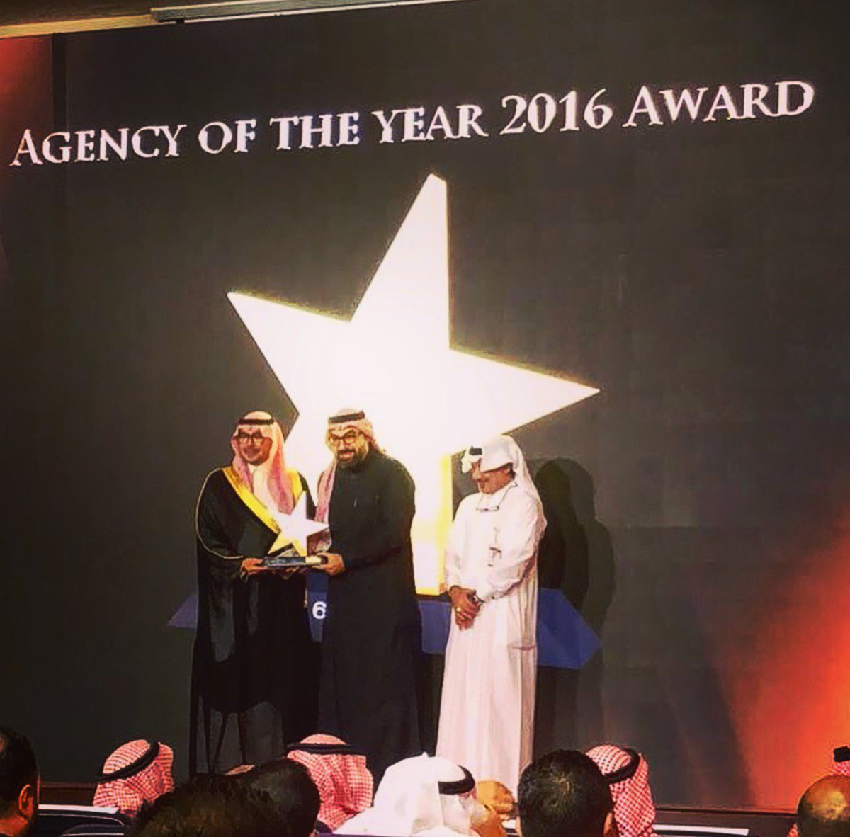 مبروك لشركة ليوبرنت السعودية حصولها على لقب أفضل وكالة إعلانية بالمملكة لعام ٢٠١٦، وذلك بعد حصدها لأكبر عدد من الجوائز في حفل عكاظ السنوي للإبداع الإعلاني Congratulations Leo Burnett KSA for being awarded agency of the year 2016